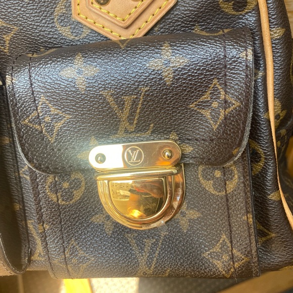LV Manhattan - Picture 1 of 13